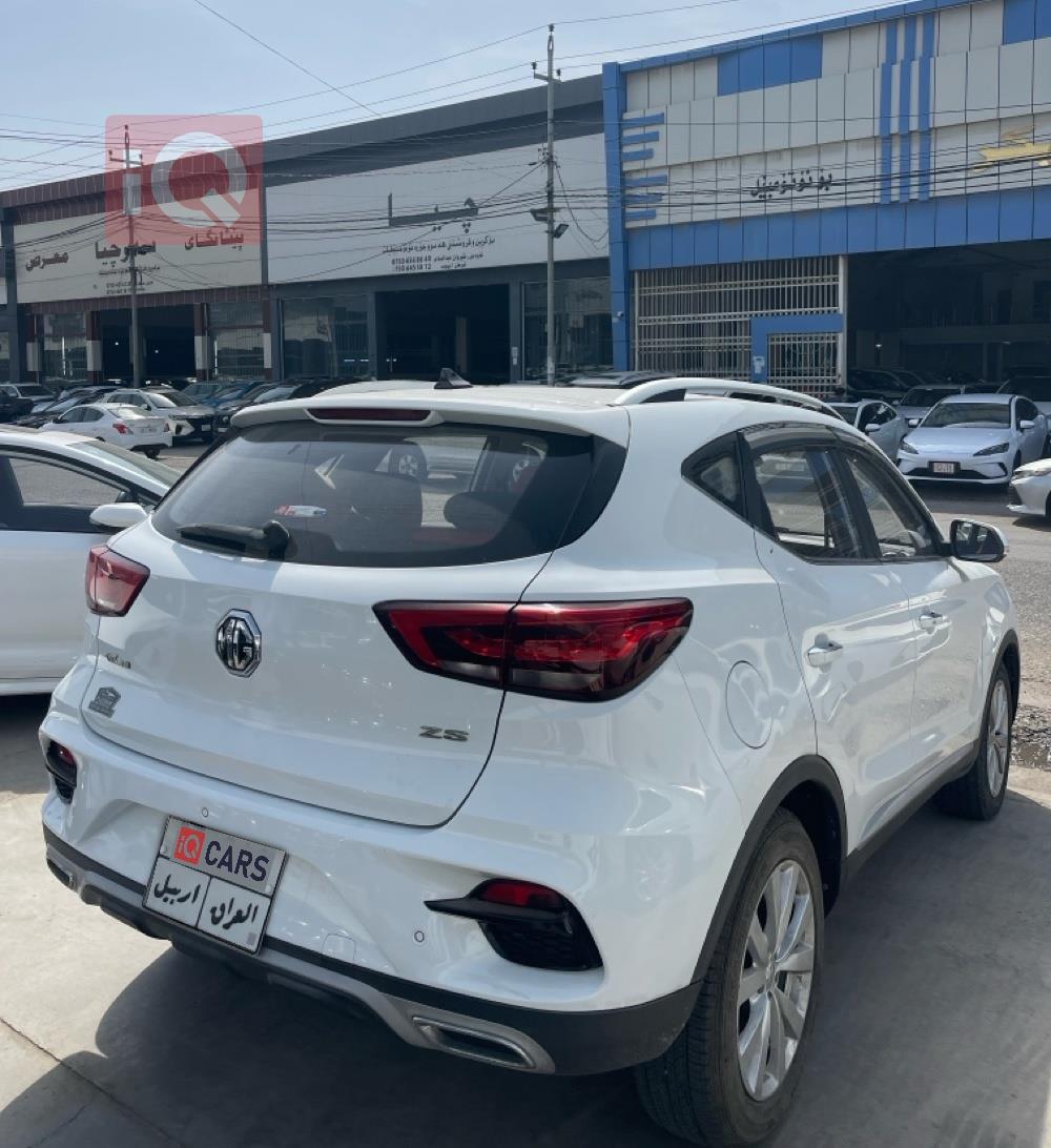 ام جي ZS